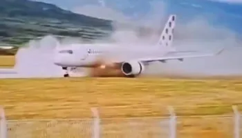 Tmerr në aeroportin e Splitit në Kroaci/ Avioni me 135 persona në bord del nga pista me 240 km/h, shmanget tragjedia