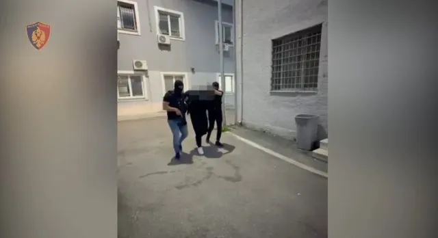 Trafikoi 82 kg kokainë në Spanjë, arrestohet 30-vjeçari vlonjat, pjesë e një grupi kriminal