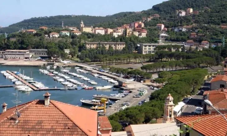 Tragjedi në Itali! 22-vjeçari shqiptar humb jetën teksa notonte në det
