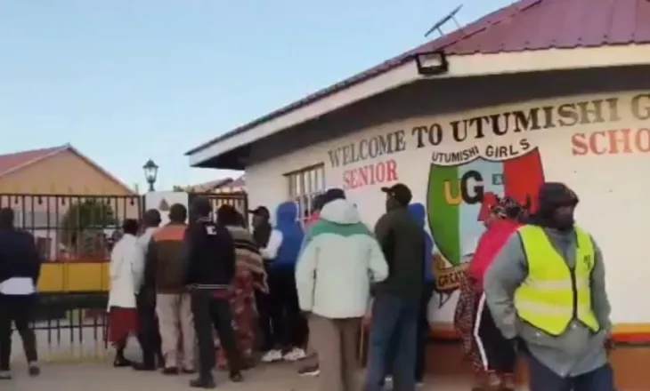 Tragjedi në Kenia/ 15 nxënëse humbin jetën nga zjarri në një konvikt, plagosen disa të tjera