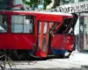 Tramvaji përplaset me një ndërtesë në Beograd, dhjetëra të lënduar