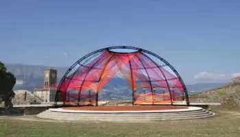 Trashëgimia në UNESCO/ Memorandumi për dollinë, qeleshen, festivalin e Gjirokastrës dhe rritet arbëreshe
