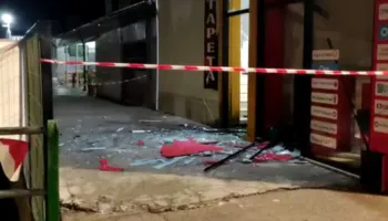 Tronditet Laçi! Shpërthim me tritol në derën e një dyqani, vetëm dëme materiale