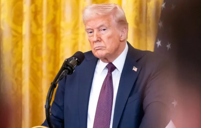 Trump drejt Kinës me “elitat” e biznesit amerikan, Elon Musk dhe Tim Cook