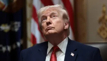 “Trump po shqyrton mundësinë për rifillimin e operacioneve ushtarake kundër Iranit”