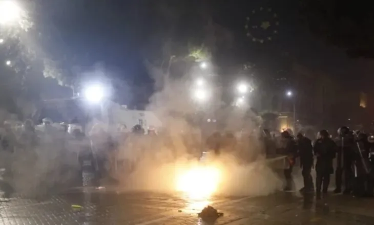 Tubimi i PD, Apeli ndryshon masat e sigurisë për protestuesit, lirohen pesë qytetarë