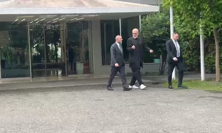 Turi “Punët e Shqipërisë”, Edi Rama mbledh drejtuesit e qarqeve