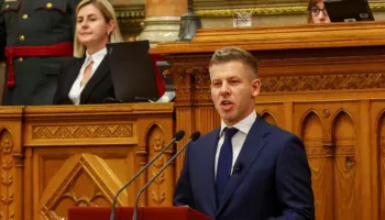 U zgjodh kryeministri i ri i Hungarisë, betohet Peter Magyar
