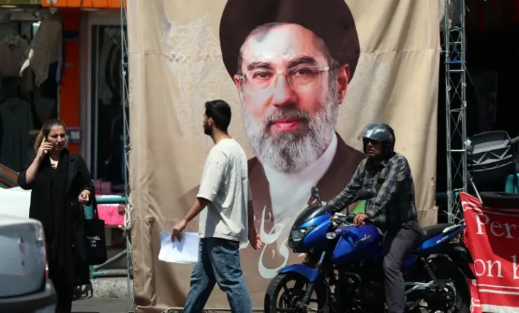 Udhëheqësi suprem i Iranit: SHBA-të nuk do të kenë më strehë të sigurt në Gjirin Persik