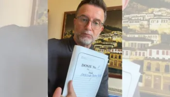 “Udhëheqësit socialistë harrojnë, socialistët jo”, Braçe kujton 26 majin e para 30 viteve: Historia e PS nuk nis me…