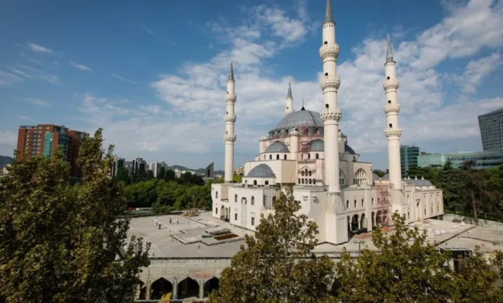 Udhëzimi për terapinë hormonale te të miturit, KMSH kundër: Shoqëria s’duhet të normalizojë praktika që krijojnë paqartësi në raport me natyrën njerëzore