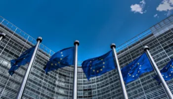 Ulen pritshmëritë për rritjen, Komisioni Europian: Ekonomia shqiptare pritet të ngadalësohet