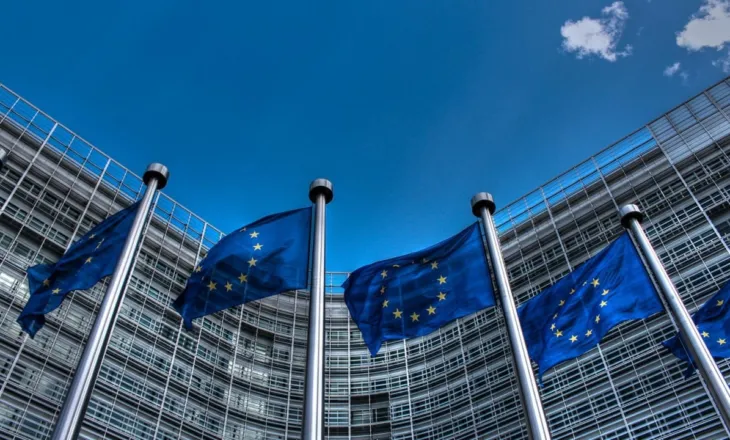 Ulen pritshmëritë për rritjen, Komisioni Europian: Ekonomia shqiptare pritet të ngadalësohet