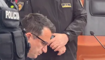 “Unë mund të survejohem e arrestohem, por nuk lejohem t’i drejtohem gjykatës”, Veliaj në seancën kundër prokurorit të SPAK: Po konsiderohem rrezik për drejtësinë