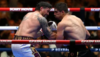 Usyk fitore dramatike ndaj mbretit të kickboksit, vendimi i gjyqtarit në sekondën e fundit i jep triumfin