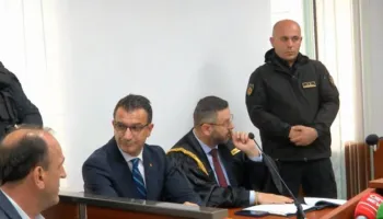 Veliaj nxjerr “zbuluar” Ols Dadon: Më është qepur për inceneratorin e Teatrin! S’gjeti gjë dhe hyri te familjarët!