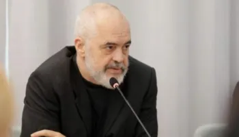 “Velipoja po zhvatet”/ Ish-kryebashkiaku socialist “fundos” Ramën: Qeveria merr miliona, qytetarët s’shohin asgjë