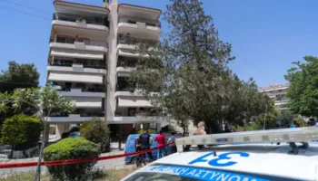 Vetëhidhen nga lartësia dy adoleshente në Athinë, dyshohet se shkaku ishte presioni i provimeve të maturës