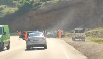 VIDEO/ Aksident pranë tunelit në rrugën Kardhiq-Delvinë, përplasen dy automjete