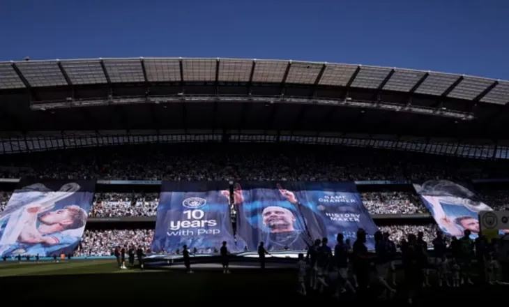 VIDEO/ Ditë lamtumirash te Manchester City, tifozët homazh për Guardiolën, Bernardo Silvën dhe John Stones