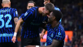 Video/ Inter kampion i Italisë, zikaltërit mundin Parmën në “San Siro” dhe bëjnë realitet titullin e 21-të