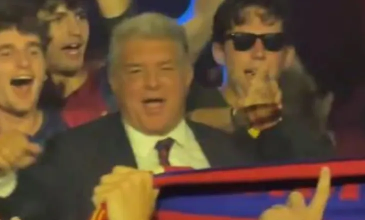 Video/ Joan Laporta, “mbreti i pistës”, presidenti i Barcelonës çmend rrjetin me kërcimin e tij