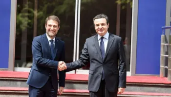 Vizita e ministrit Hoxha në Kosovë, takohet me presidenten në detyrë Albulena Haxhiu dhe kryeministrin Albin Kurti