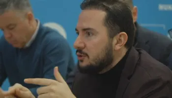 Votëbesimi për Berishën, Salianji publikon foto të fletës: Demokratët po e refuzojnë
