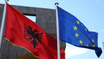 Zbardhet raporti i IBAR për Shqipërinë. BE vlerëson progresin në drejtësi, por kërkon luftë më të ashpër ndaj korrupsionit