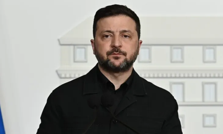 Zelensky bisedë me kryeministrin Fico: Kemi nevojë për marrdhënie të forta