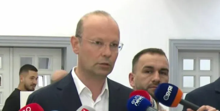 Zgjedhjet për kreun e PD-së/ Shtyhet afati për mbylljen e procesit