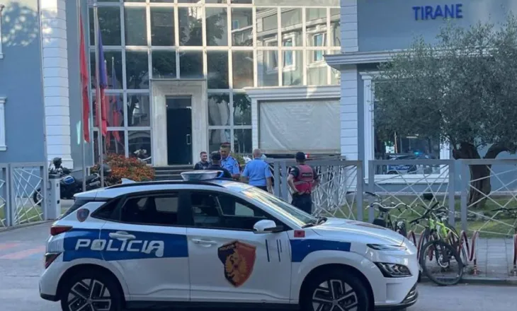 Zjarr në ambientet e Drejtorisë së Policisë së Tiranës, detajet e para