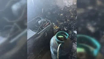 Zjarr në punishten e skafeve në Durrës, humb jetën nga asfiksia emigranti nga Bangladeshi