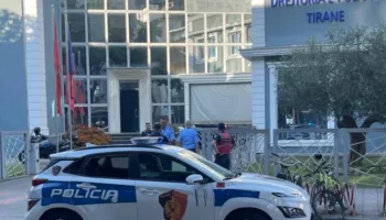 Zjarri në ambientet e Policisë së Tiranës, ra në sallën e network-ut, u dogjën kabuj elektrikë