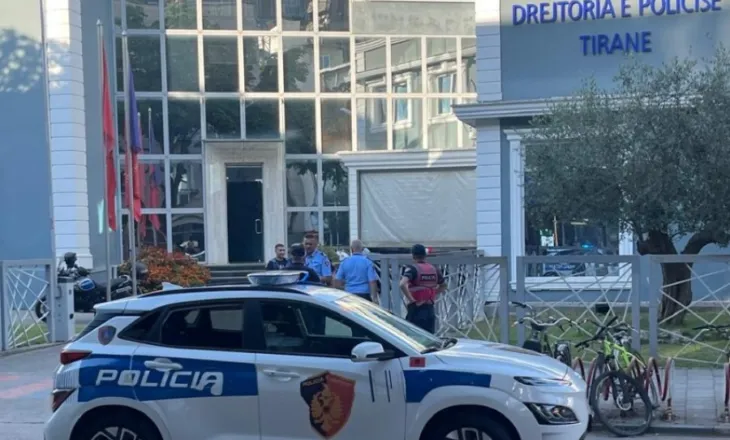 Zjarri në ambientet e Policisë së Tiranës, ra në sallën e network-ut, u dogjën kabuj elektrikë