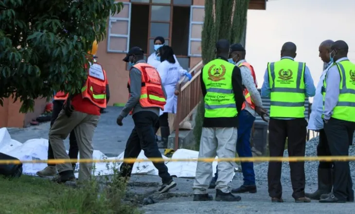 Zjarri në një konvikt në Kenia lë 16 nxënëse të vdekura dhe 79 të plagosura