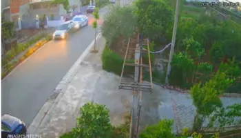 Zona e ish-Kënetës nuk gjen qetësi! Shoferi i dehur përplaset me makinën e policisë, ngjarja në të njëjtin vend ku humbën jetën dy të miturit (VIDEO)