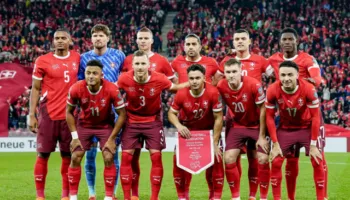 Zvicra publikon listën për Botërorin 2026, udhëheqin Xhaka dhe Akanji