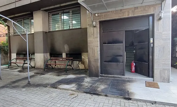 Zyrtarët: Zjarrvënia në sinagogën e Shkupit, e lidhur me Shtetin Islamik!