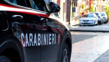 10 grabitje në argjendari dhe biznese/ Goditet banda shqiptare në Itali, gjendet 500 mijë euro mall