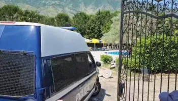 15-vjeçari u mbyt në pishinë, reagon policia e Gjirokastrës: Dyshohet se pësoi infarkt!