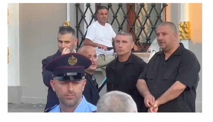 35 vjetori i PS Vlorë/ Drejtori i Përgjithshëm i Policisë bëhet trupërojë e Ramës, kruan dhëmbët