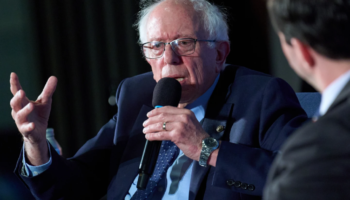 7 trilionë $ në lojë, Sanders kërkon që fitimet e AI të ndahen me qytetarët