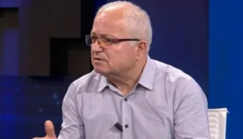 “A ka turp kjo parti?”, Spaho shpërthen ndaj PD: Në mëngjes kundër protestës, në drekë del pro! Kanë hallin e karriges së pushtetit