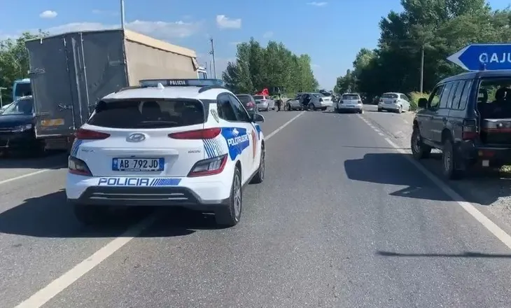 Aksident i trefishtë në superstradën Lezhë-Milot, plagosen tre persona! Mes tyre një grua