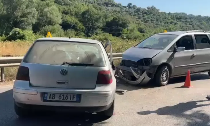 Aksident në aksin Fier–Levan, dy të plagosur! Bllokohet përkohësisht qarkullimi në Qafën e Koshovicës