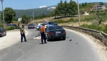 Aksident në aksin Fushë Krujë-Laç, përplaset nga makinat, humb jetën drejtuesi i motorit
