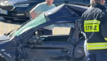 Aksident në aksin Pogradec-Qafë Thanë, automjetet përplasen me njëra-tjetrën, dy persona të plagosur