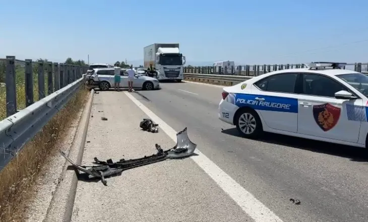Aksident në autostradën Fier–Vlorë, përplasen dy makina, 3 persona të lënduar