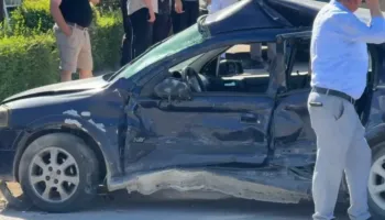 Aksident në  Pogradec- Qafë Thanë, përplasen 2 makina, 2 të plagosur në spital